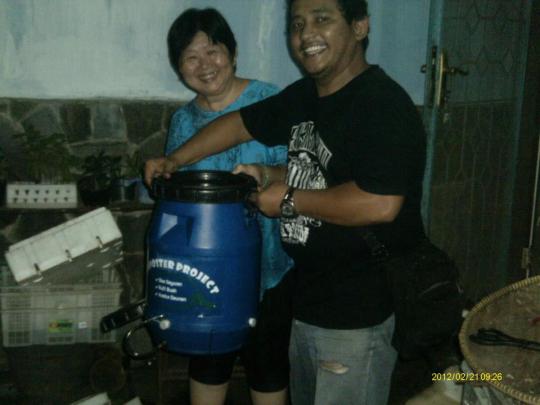 Sahabat Composter Project Merah-Putih: Ibu Shintarini Aliwarga di Graha Raya Ciledug, Tangerang
